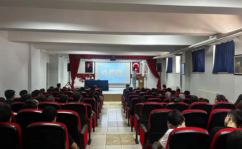 Lise Öğrencilerine Çocuk Hakları Eğitimi