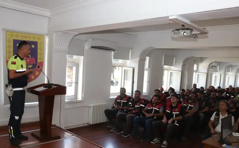 Kahramanmaraş’ta Motosiklet Sürücülerine Güvenli Sürüş Eğitimi
