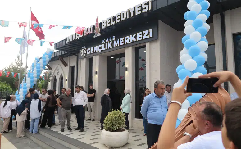 Onikişubat’ta Kale Gençlik Merkezi Hizmete Girdi
