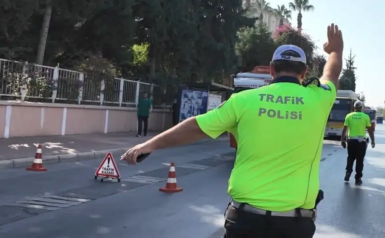 Trafik Güvenliğini Tehlikeye Atan Sürücüye 141 Bin TL Ceza