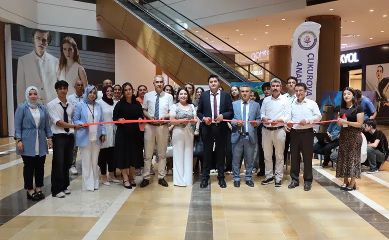 Piazza'da Bilim Her Yerde Sergisi Ziyarete Açıldı