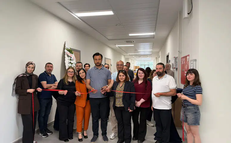 KİÜ’de Yıl Sonu Karma Öğrenci Sergisi Büyük İlgi Gördü
