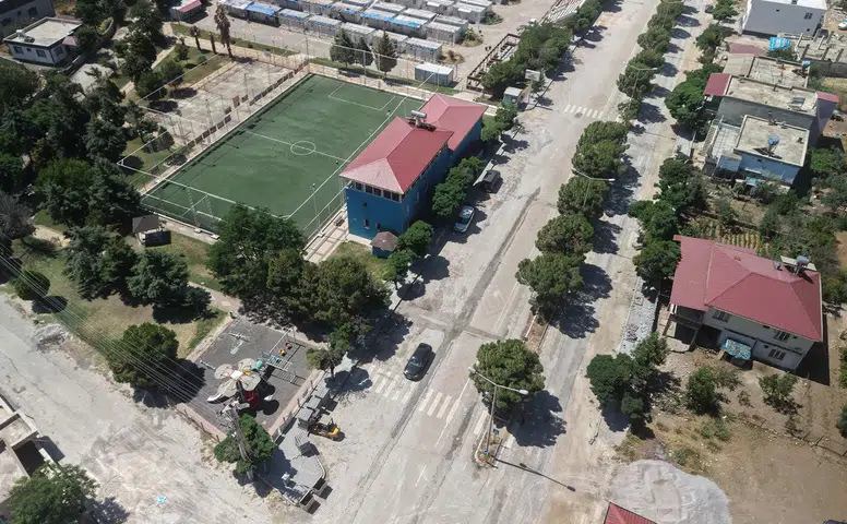 Kahramanmaraş'ta yaya ulaşımına 2 kilometre yeni kaldırım yatırımı!