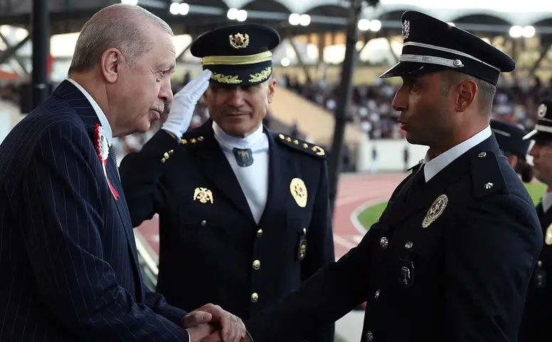 Erdoğan: Polisimize Destek Sürecek Mesajı Verdi
