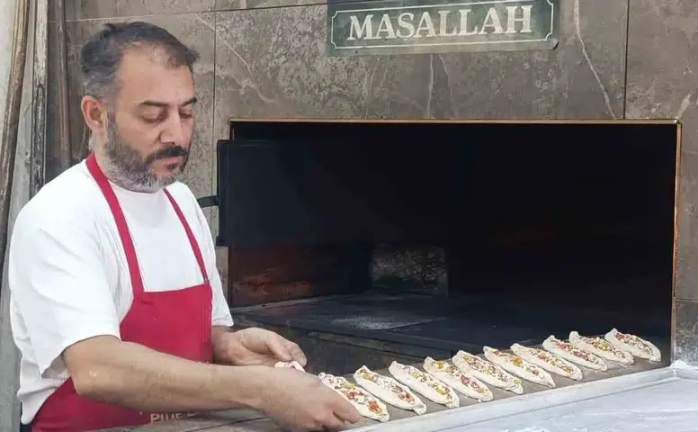 Kahramanmaraş'ta 400 Derecede Ekmek Mesaisi