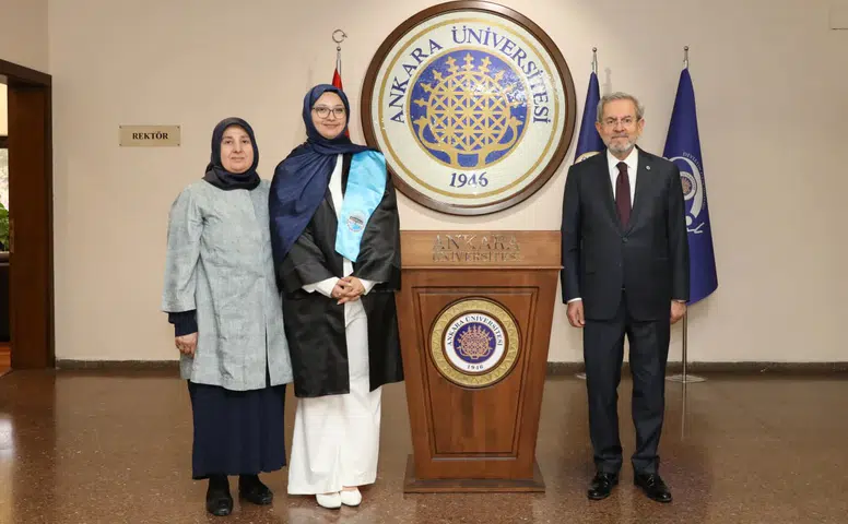 Deprem'in Sembol İsmi Aleyna Ölmez Mezun Oldu