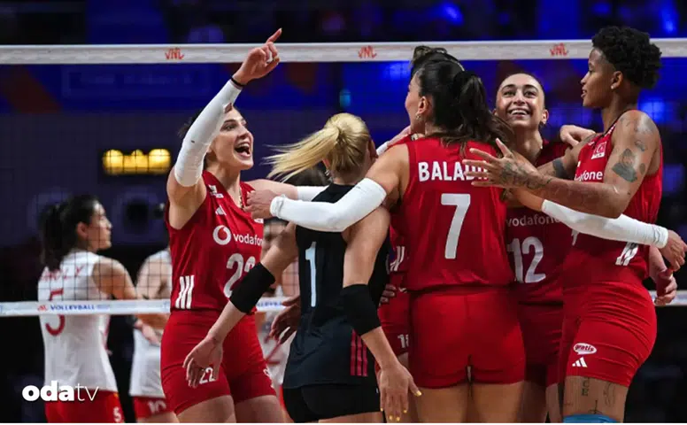 Filenin Sultanları Tarih Yazdı! Brezilya'yı Devirip VNL Şampiyonu Oldu