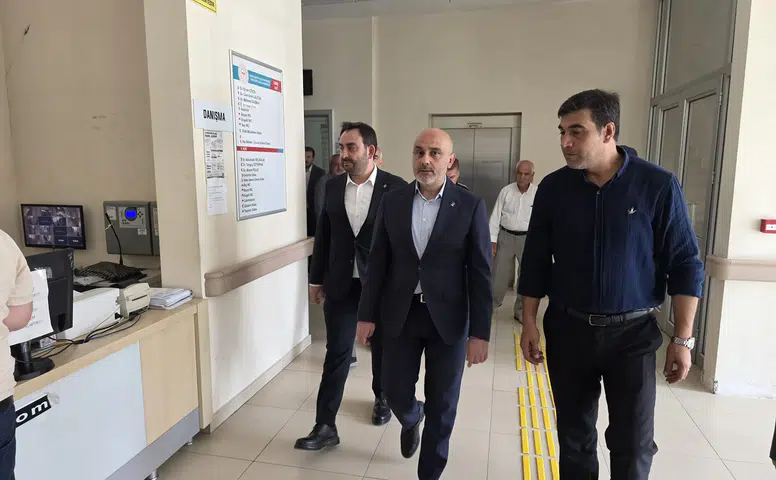 AK Parti Kahramanmaraş'tan Pazarcık'ta Sağlık Çalışanlarına Ziyaret