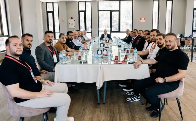 Kahramanmaraş İstiklalspor’da yeni yönetim göreve başladı