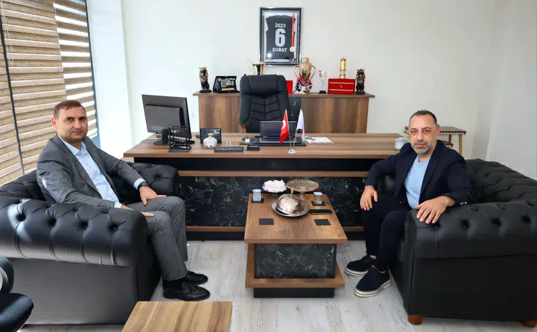 Kahramanmaraş Gençlik ve Spor İl Müdürü Özdemir'den İstiklalspor Başkanı Gülpak'a Hayırlı Olsun Ziyareti