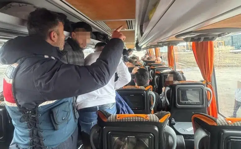 81 İlde Düzensiz Göç Denetimi: 25 Organizatör Yakalandı