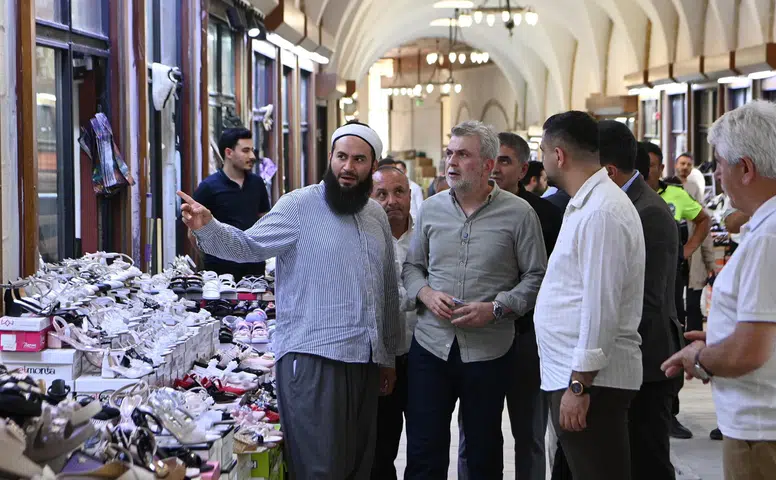 Başkan Görgel Kapalı Çarşı Esnafını Ziyaret Etti