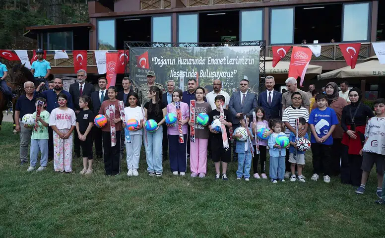 Kahramanmaraş'ta şehit ve gazi çocuklarına karne etkinliği coşkuyla kutlandı