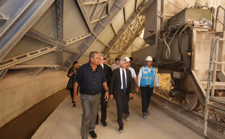 Vali Ünlüer'den Kipaş Çimento'ya Ziyaret