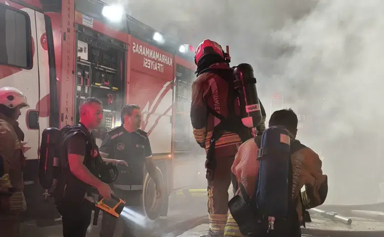 Kahramanmaraş'ta Konfeksiyon Fabrikasında Korkutan Yangın