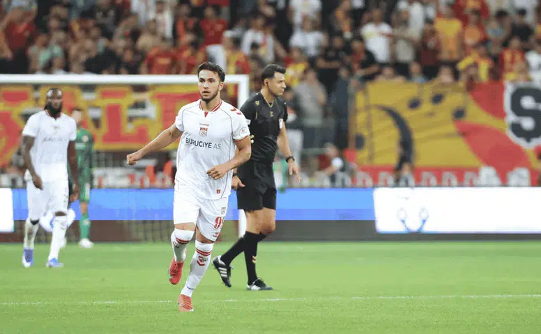 Kahramanmaraşlı Yılmaz Cin Sivasspor Formasıyla 1. Lig’de Sahne Aldı