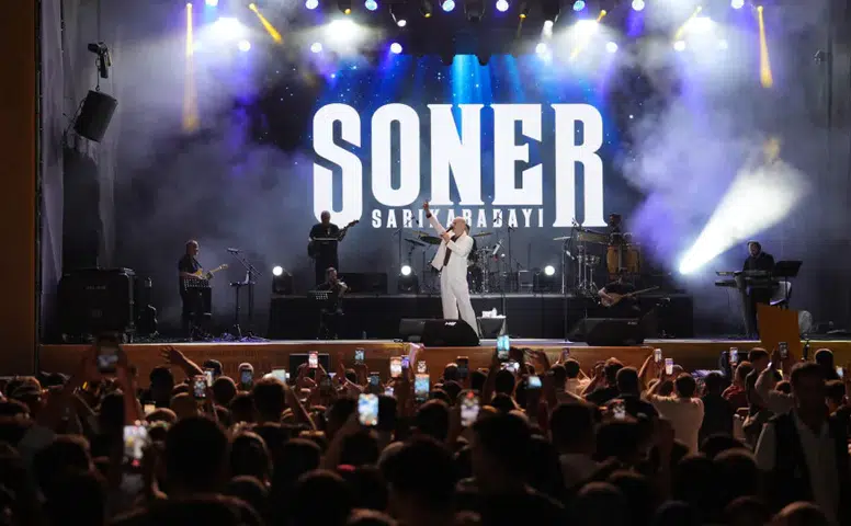 Zafer Bayramı’nda KAFUM’u Soner Sarıkabadayı Coşkusu Sardı