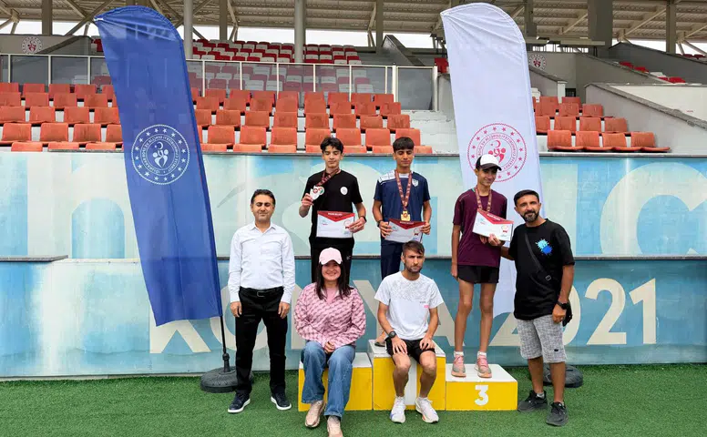 Kahramanmaraşlı Sporcu, 600 Metre Branşında İkinci Oldu