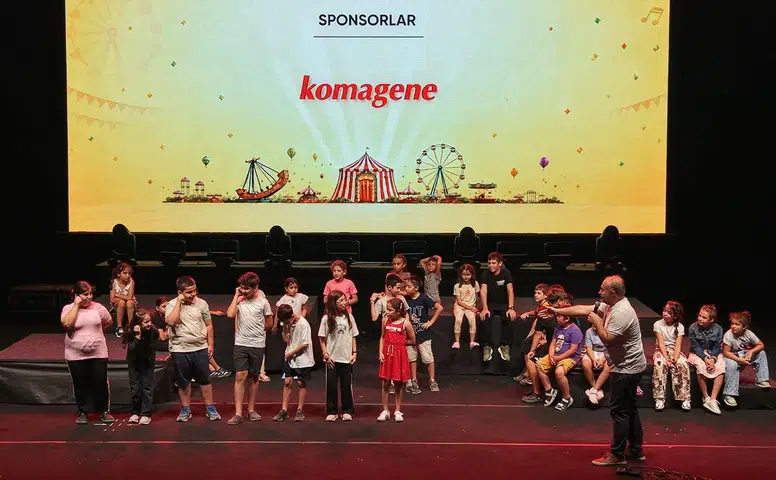 Ağustos Fuarı'nın 17. gününde kahkaha ve nostalji