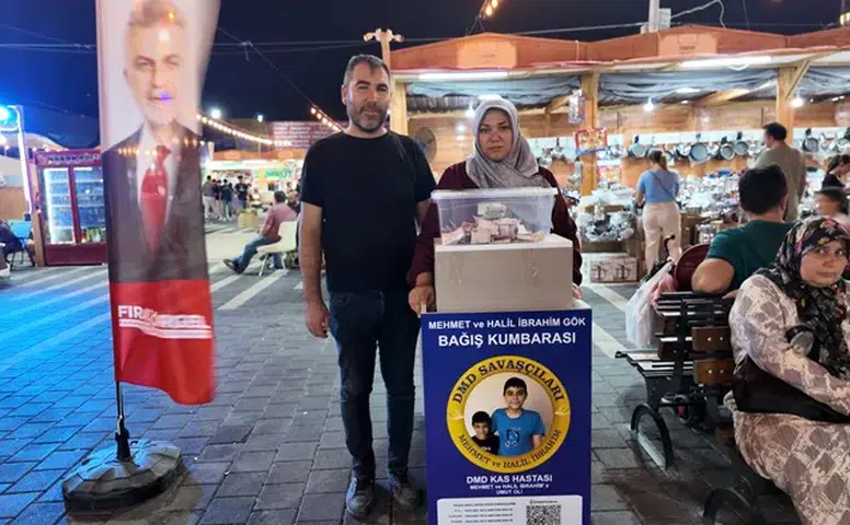 DMD'li Kardeşler İçin Fuarda Bağış Standı Açıldı
