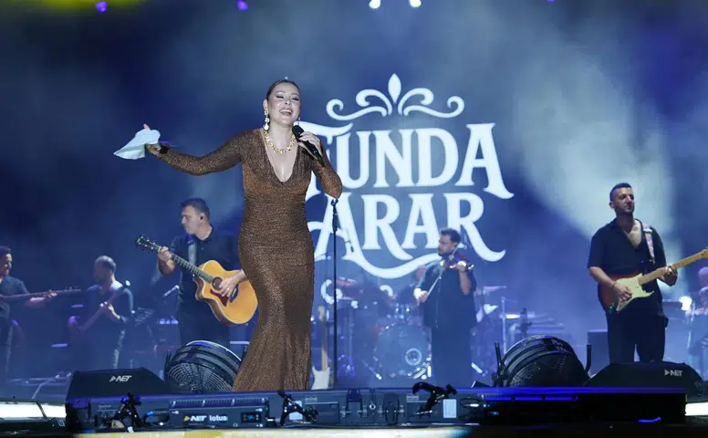 Kahramanmaraş Fuarı'nda Funda Arar, 100 bini aşkın dinleyiciyle coşkulu bir konser verdi