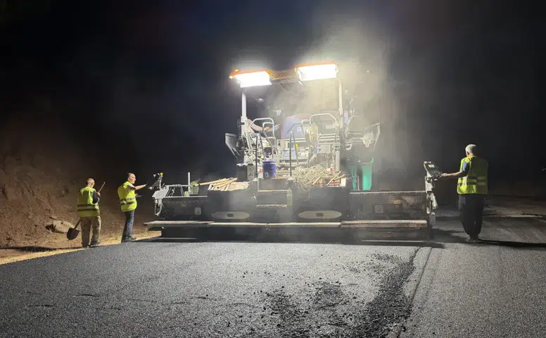 Kahramanmaraş’ta 5 Kilometrelik Yol Sıcak Asfaltla Yenileniyor