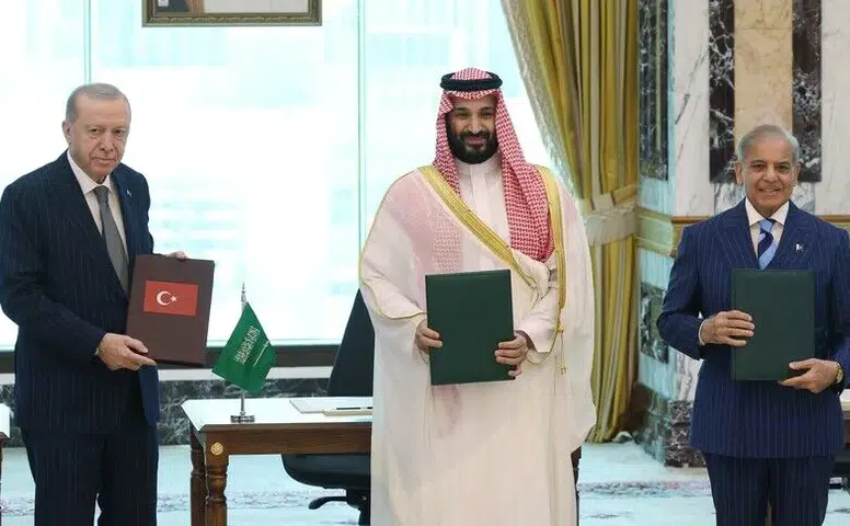 Türkiye, Suudi Arabistan ve Pakistan’dan Savunma Paktı