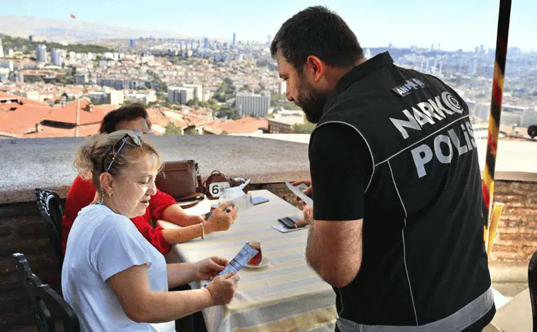 Emniyet’ten Uyuşturucuyla Mücadelede UYUMA Çağrısı