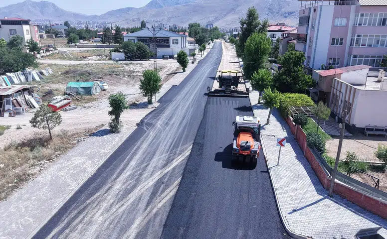 Elbistan’a 500 milyon TL’lik yatırım 14 cadde baştan sona yenileniyor