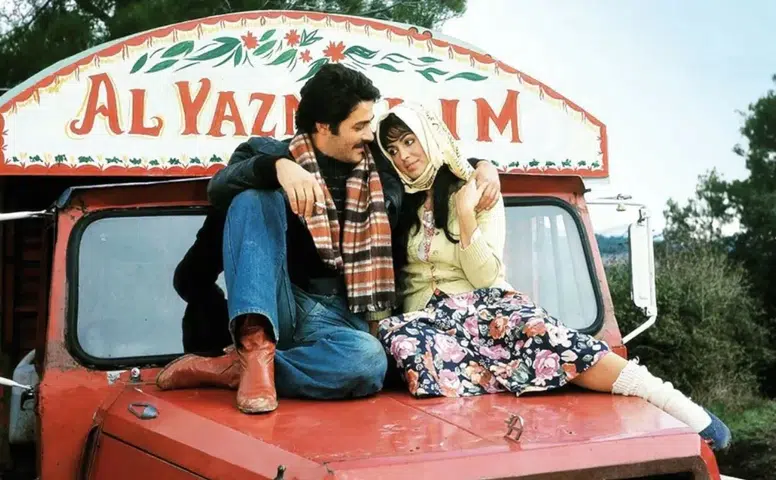 Kahramanmaraş'ta 20 yıl aradan sonra açık hava sinema keyfi!
