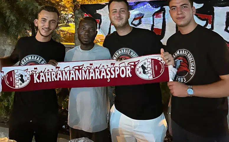 Edeler Grubu’ndan Kandil Gecesinde Lokum İkramı