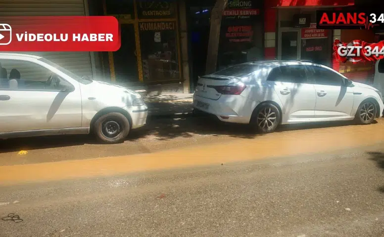 Uzunoluk Caddesi’nde Su Borusu Patladı
