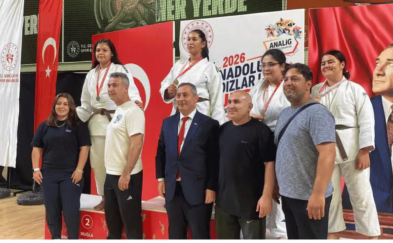 Menese Amine Yiğit Türkiye İkincisi Oldu