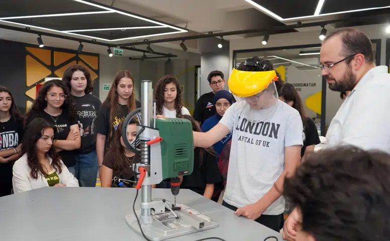 KSÜ’de 56 Öğrenci Teknoloji Eğitimini Tamamladı
