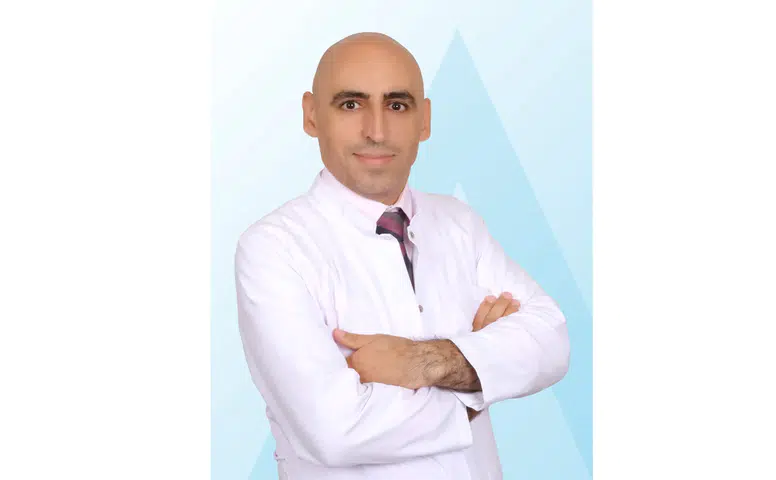 Yazın Bacaklarda Pıhtı Riski Artıyor: Belirtilere Dikkat