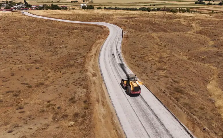 Afşin’de Mehre – Çalış Yolu Asfaltla Yenilendi