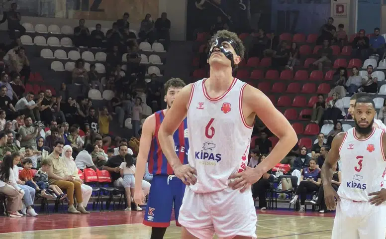 KİPAŞ KBB Basketbol İlk Yarıyı 13 Sayı Farkla Önde Kapattı