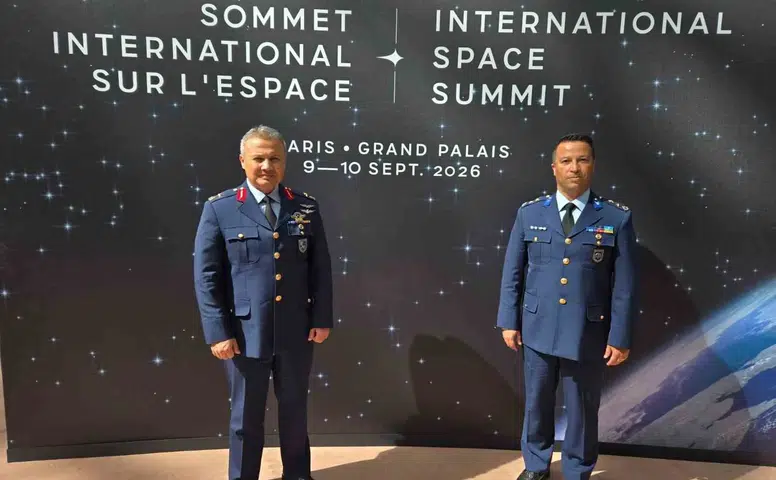 İlk Türk Astronot Alper Gezeravcı Türkiye’yi Uzay Zirvesinde Temsil Etti