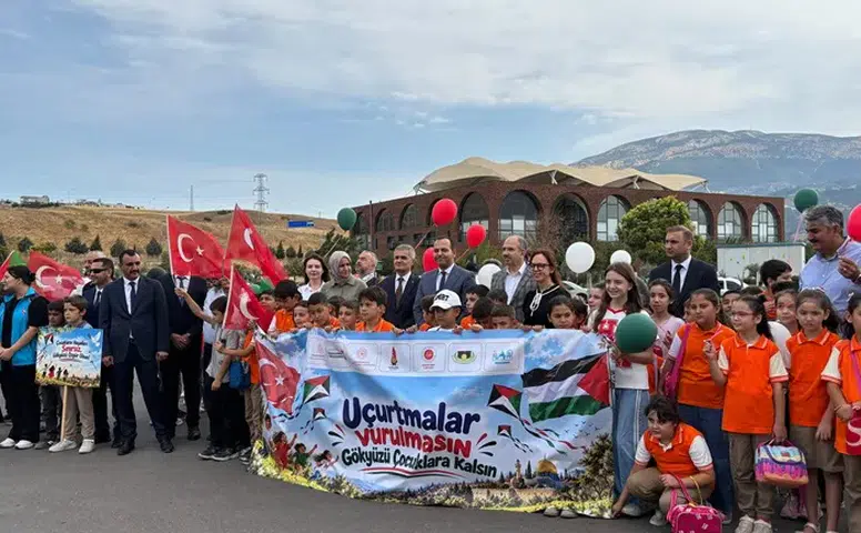 Gazze İçin Uçurtmalar Gökyüzüyle Buluştu