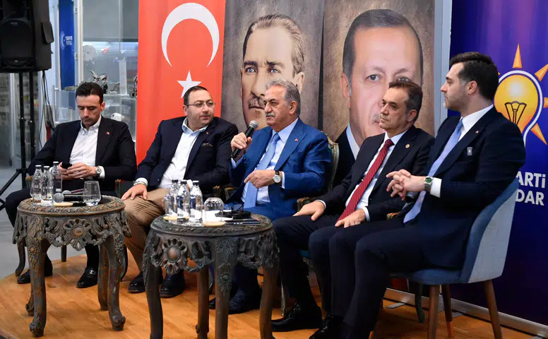 Kahramanmaraş Milletvekili Mevlüt Kurt İstanbul’da gençlerle buluştu