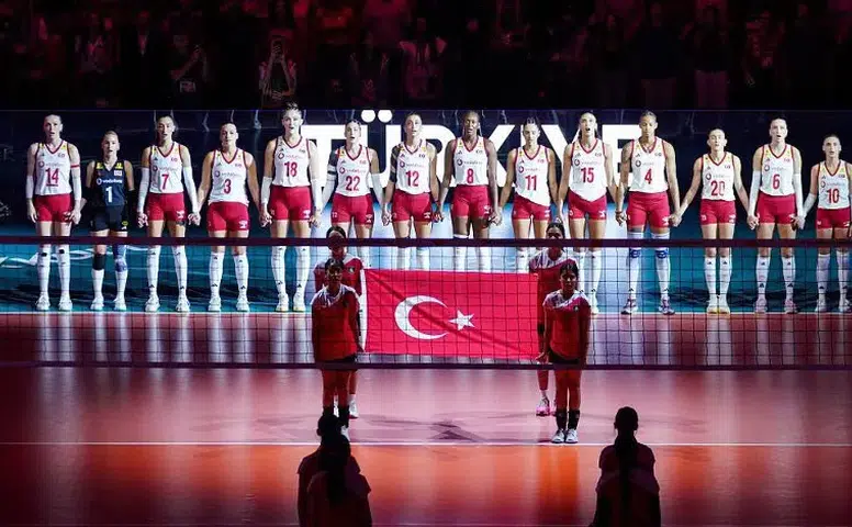 Kirişci’den Şampiyon Filenin Sultanları’na Tebrik