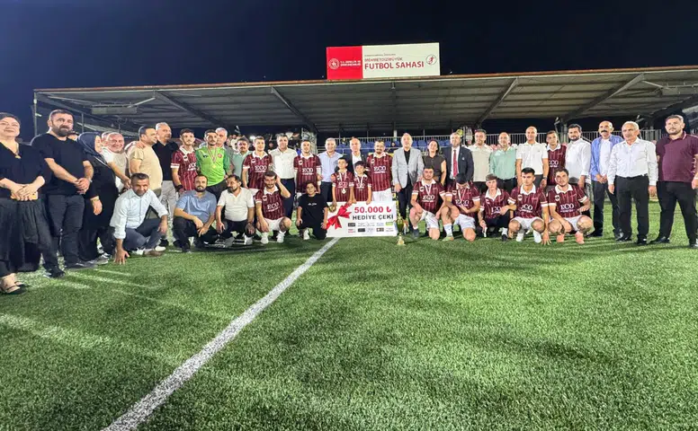 Karatutlu, Futbol Turnuvasının Final Heyecanına Ortak Oldu