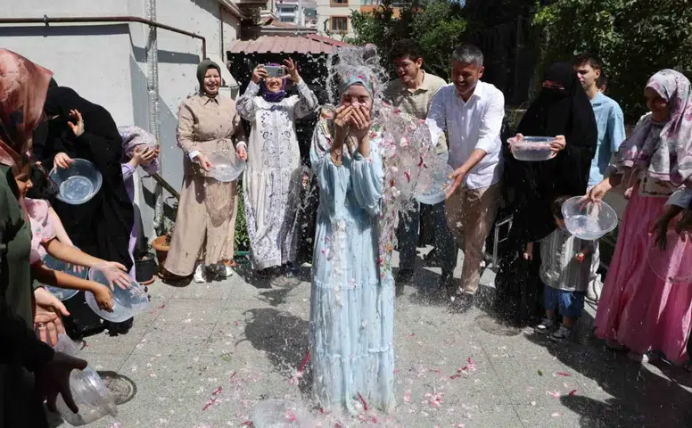Fatma Zehra’nın Hafızlık Sürprizi Babasını Ağlattı