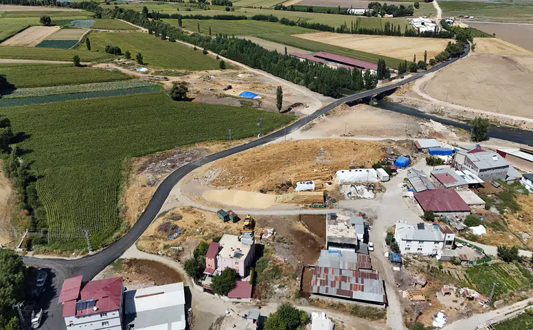 Elbistan’da Asfalt Yatırımı: 26 Kilometrelik Bölüm Tamamlandı