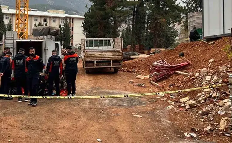 Akif Bulut: "Okula tedbir amaçlı bir gün ara verdik"