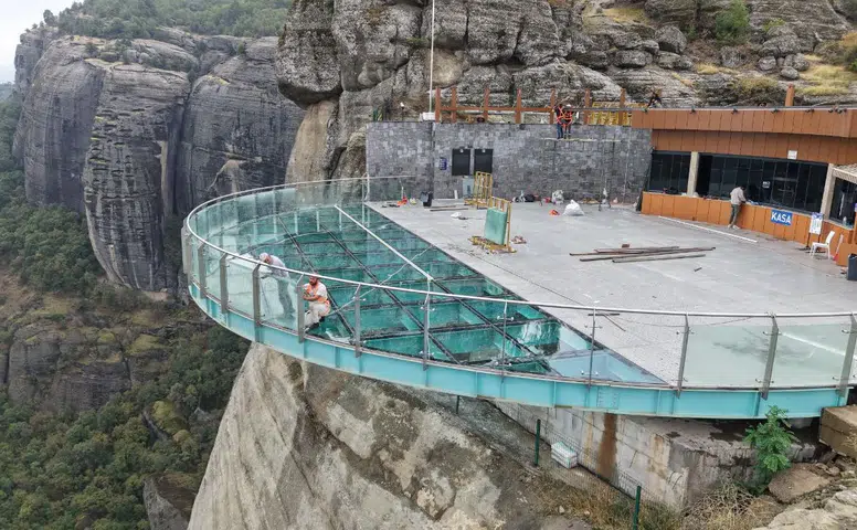 Kahramanmaraş'ta Ali Kayası Cam Teras yenileniyor, turizm potansiyeli artıyor