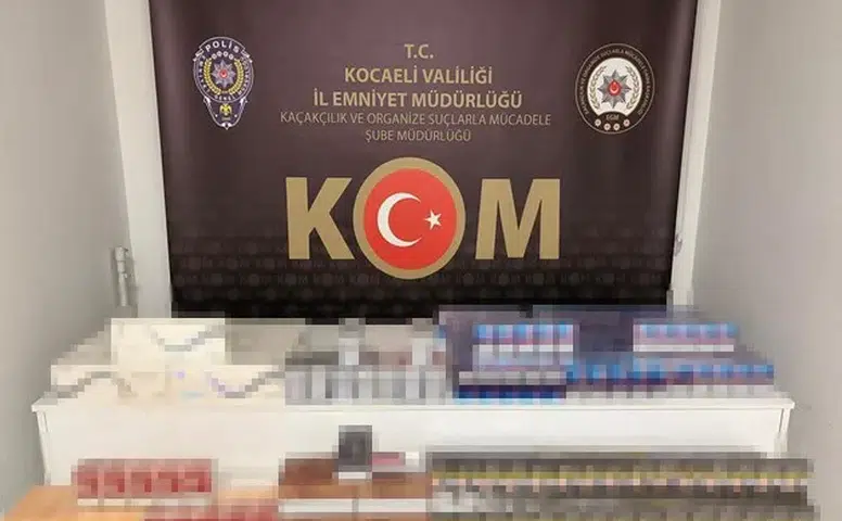 Kocaeli’de Araçta 1.410 Paket Kaçak Sigara Ele Geçirildi