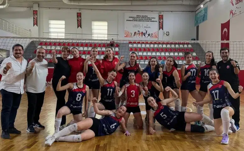 Kahramanmaraş’ın sultanlarından üç setlik galibiyet