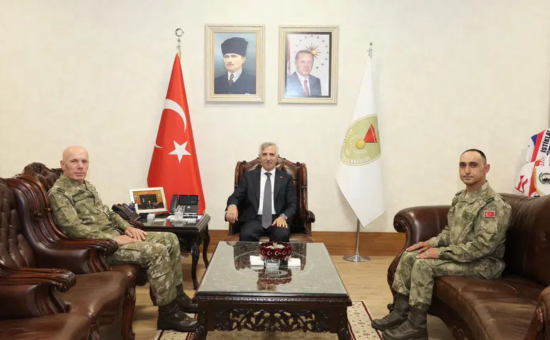 Vali Mükerrem Ünlüer, Kolordu Ve Tugay Komutanlarını Ağırladı