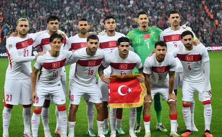 Türk Futbolu Komada: 3 - 0
